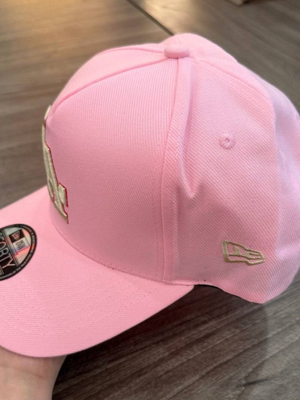 NWT New Era LA Dodgers Pink 9FORTY Adjustable Baseball Cap Hat - Picture 2 of 5